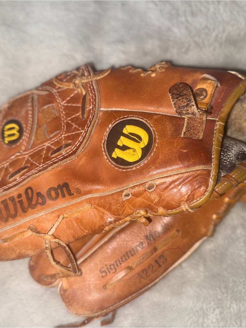 Vintage Wilson A2213 Signature Model Leather Baseball Glove